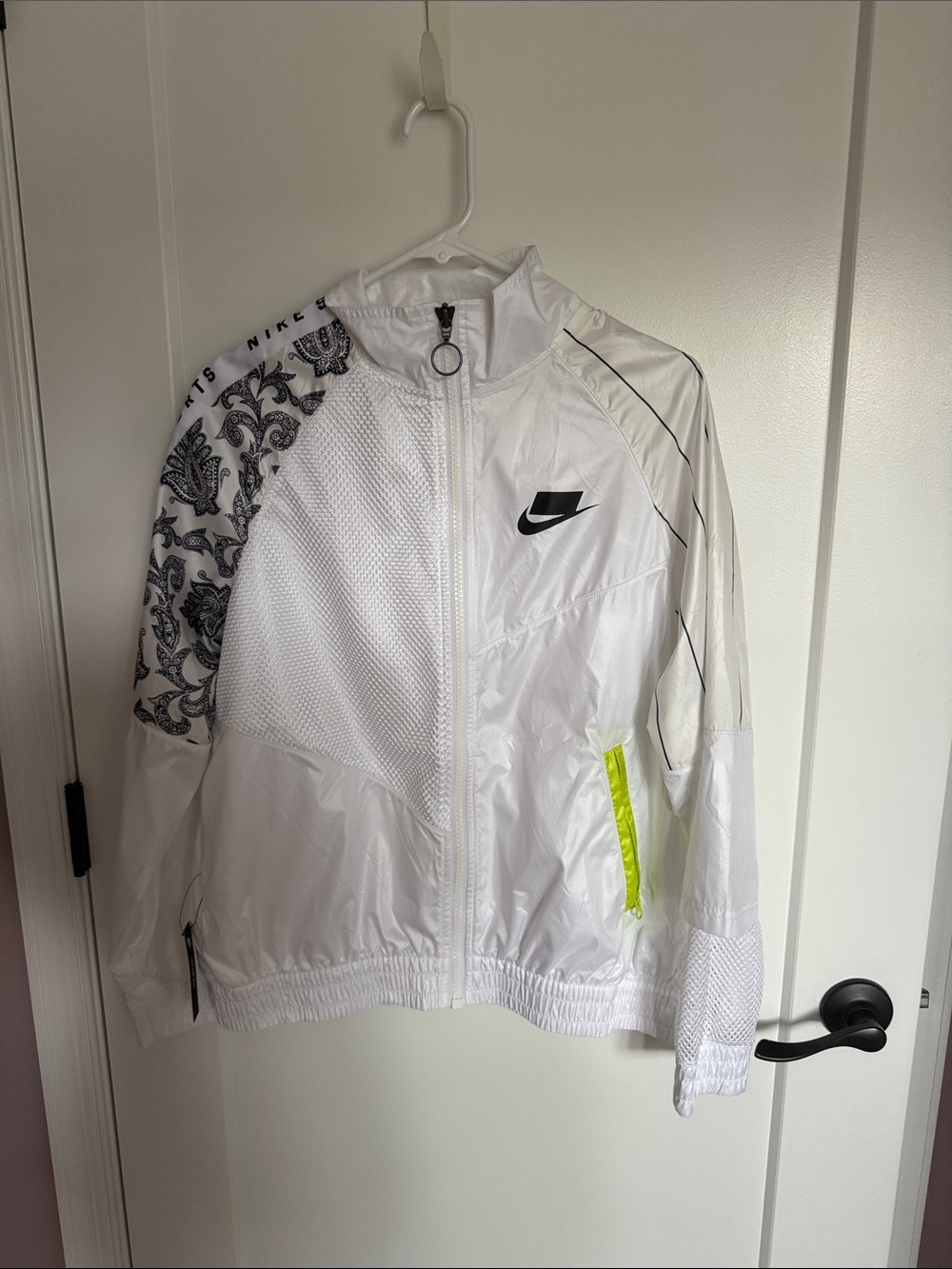 NWT Women’s Nike White Bomber Jacket with Black Swoosh and Neon Trim